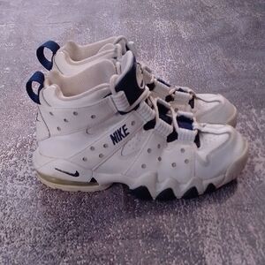 Nike Air Max CB ‘94 (GS) Style# 309560-103 size 5y